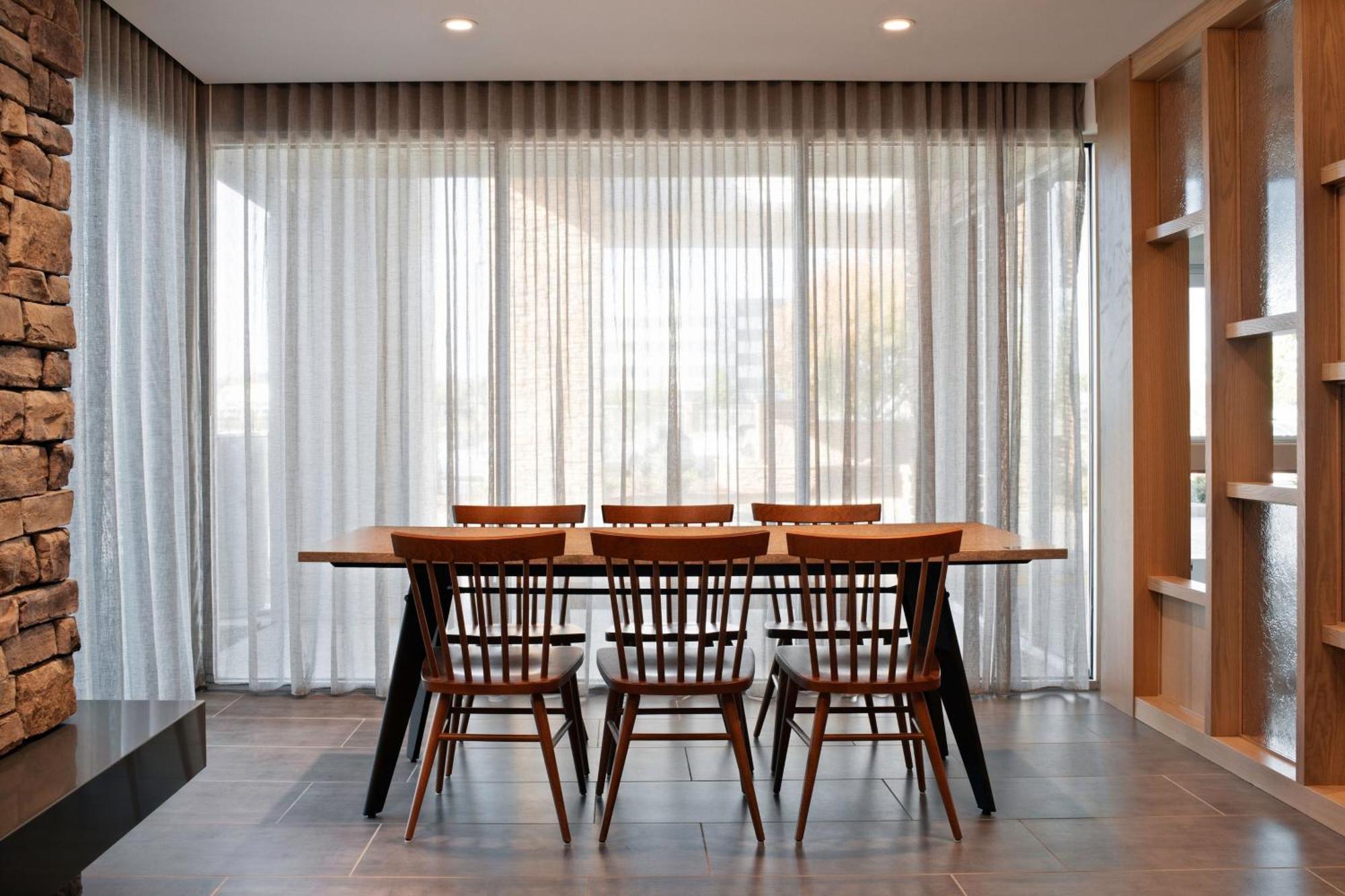 Fairfield By Marriott Inn & Suites Chino Bagian luar foto